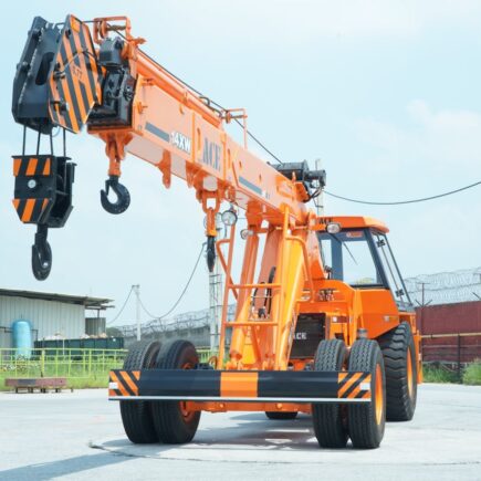 Precyzyjne prace dźwigowe w nowoczesnym przemyśle